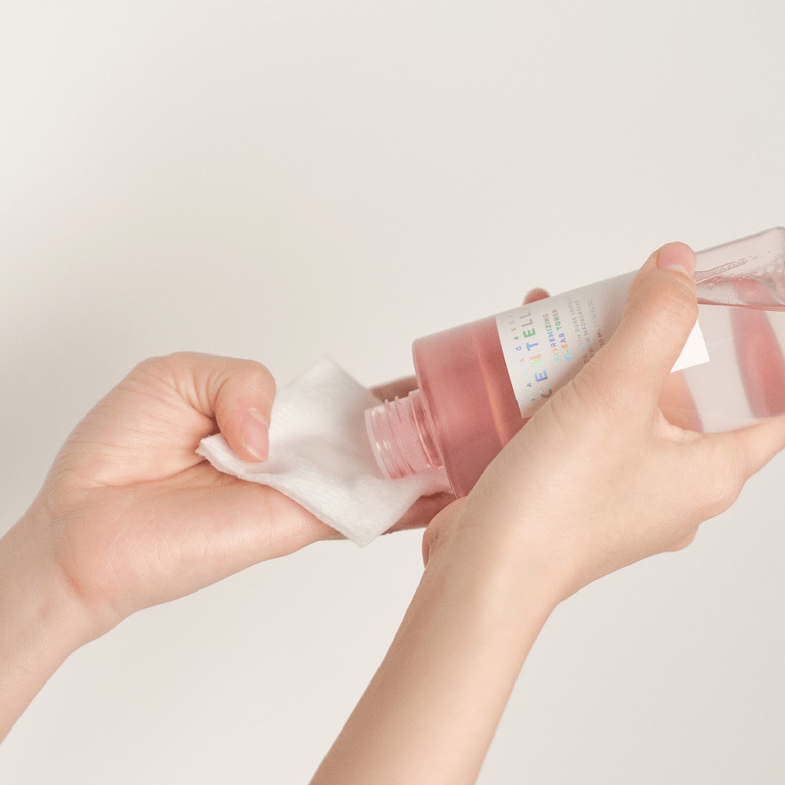 Skin1004 Poremizing Clear Toner
Exfoliating & Sebum Controlling