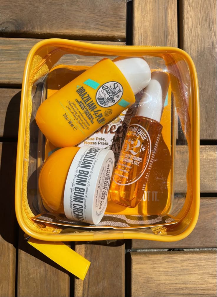 Sol de Janeiro 
Brazilian Bum Bum Jet Set